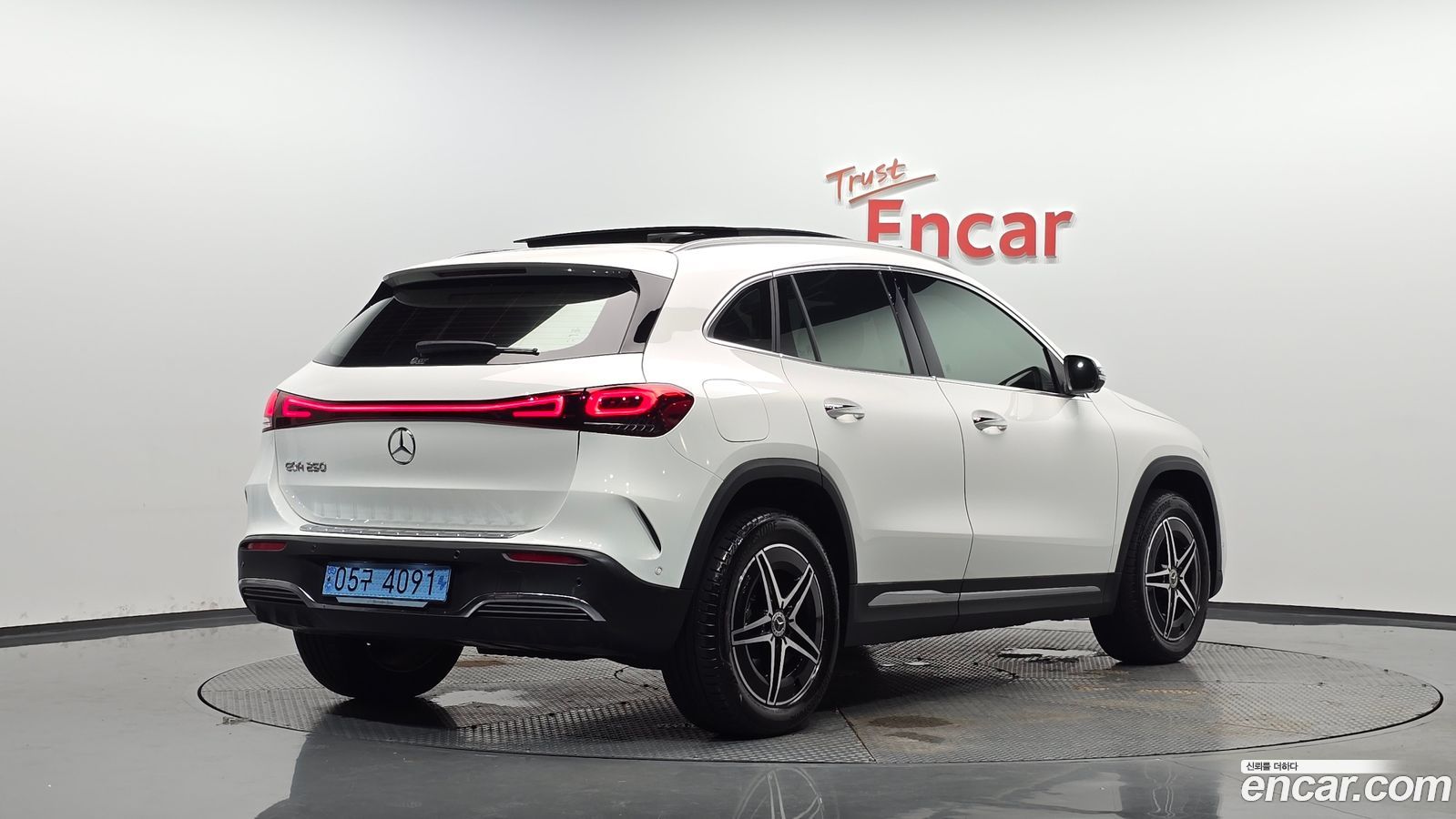 Mercedes-Benz EQA