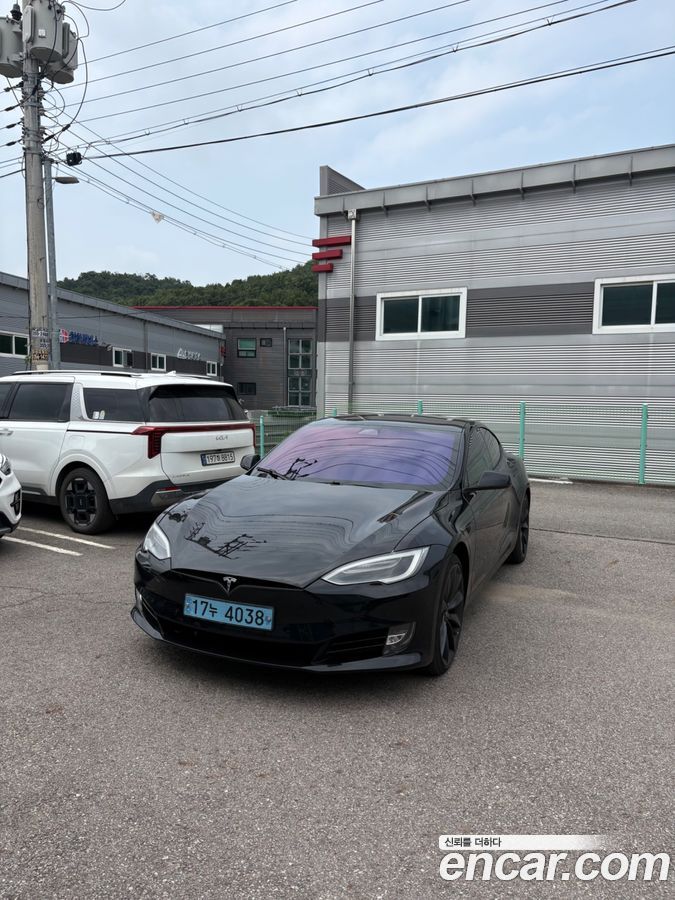 Tesla Model S