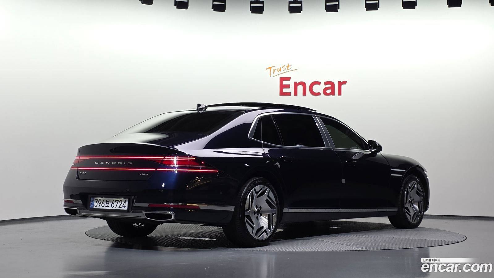 Genesis G90