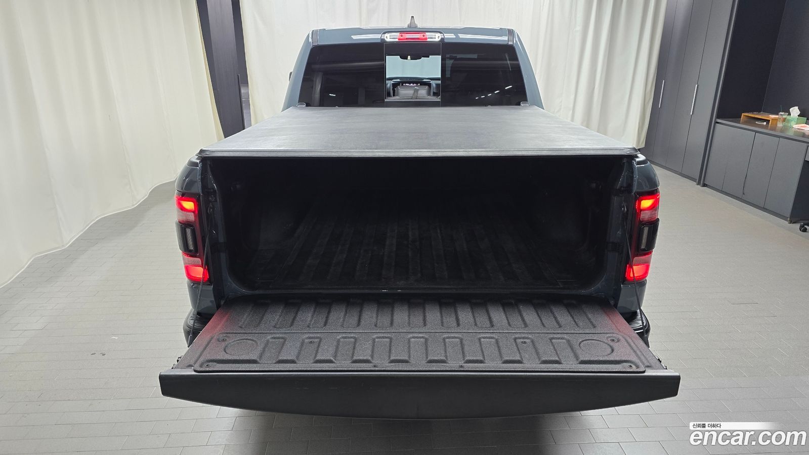 Dodge Ram Pick Up