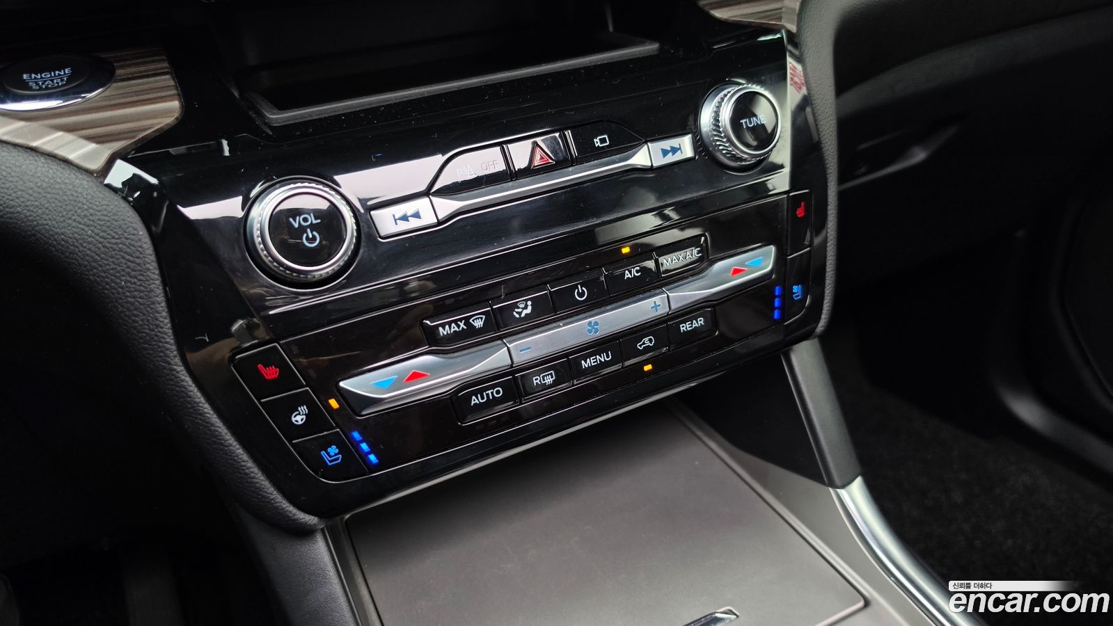 Ford Explorer Mk6
