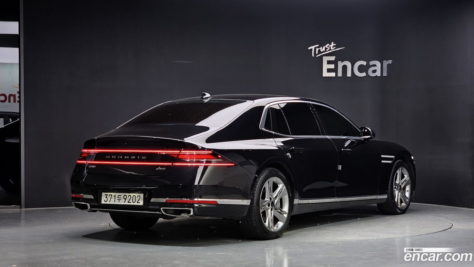 Genesis G90