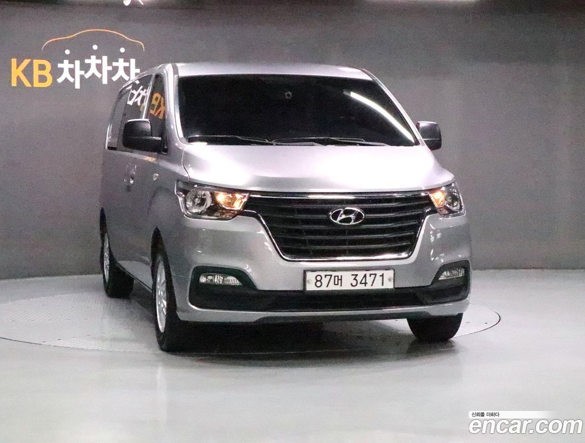 Hyundai Starex