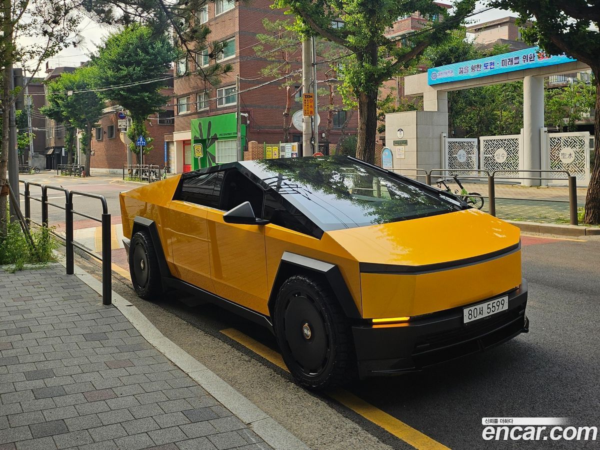 Tesla Cybertruck