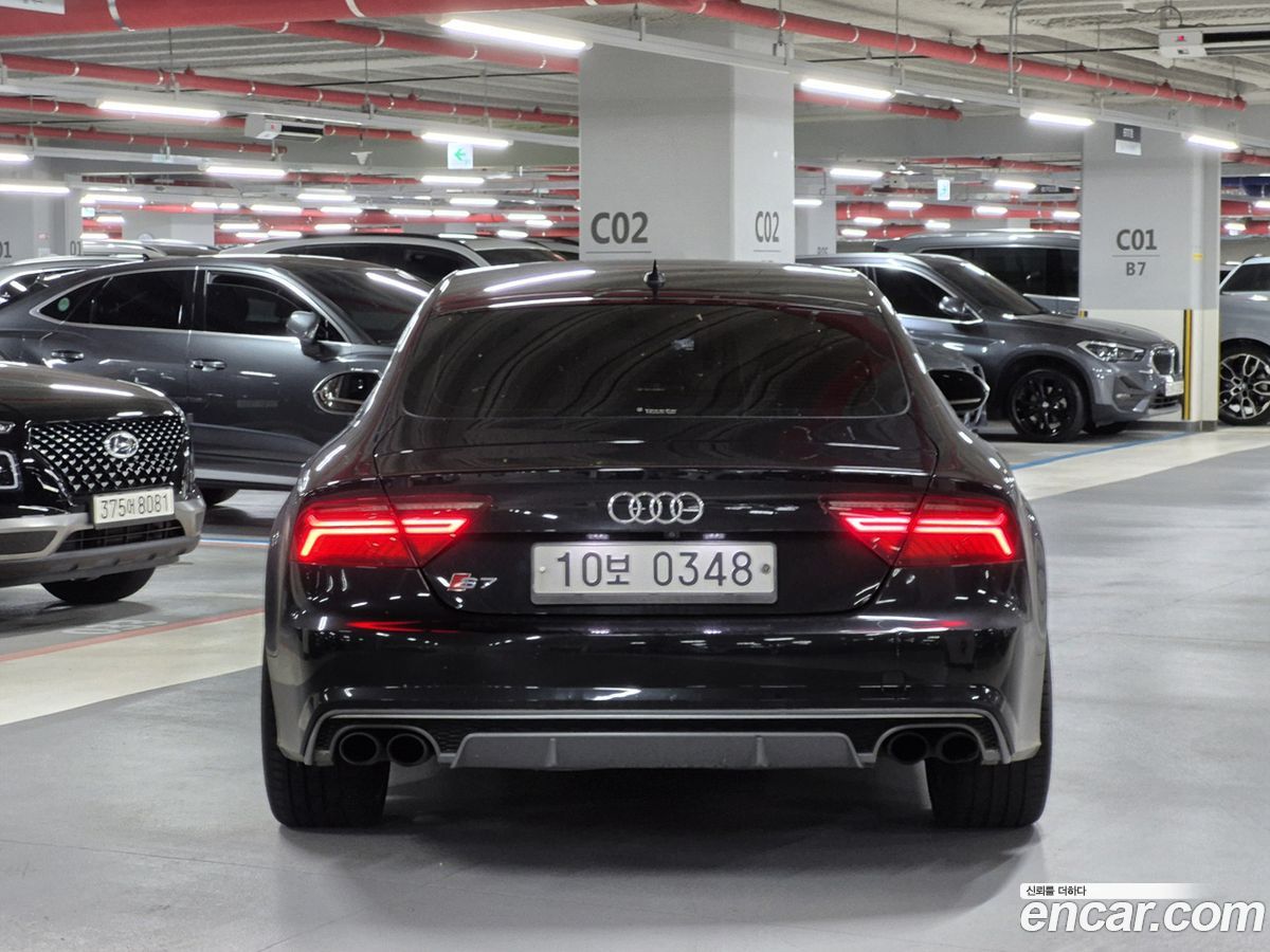 Audi S7