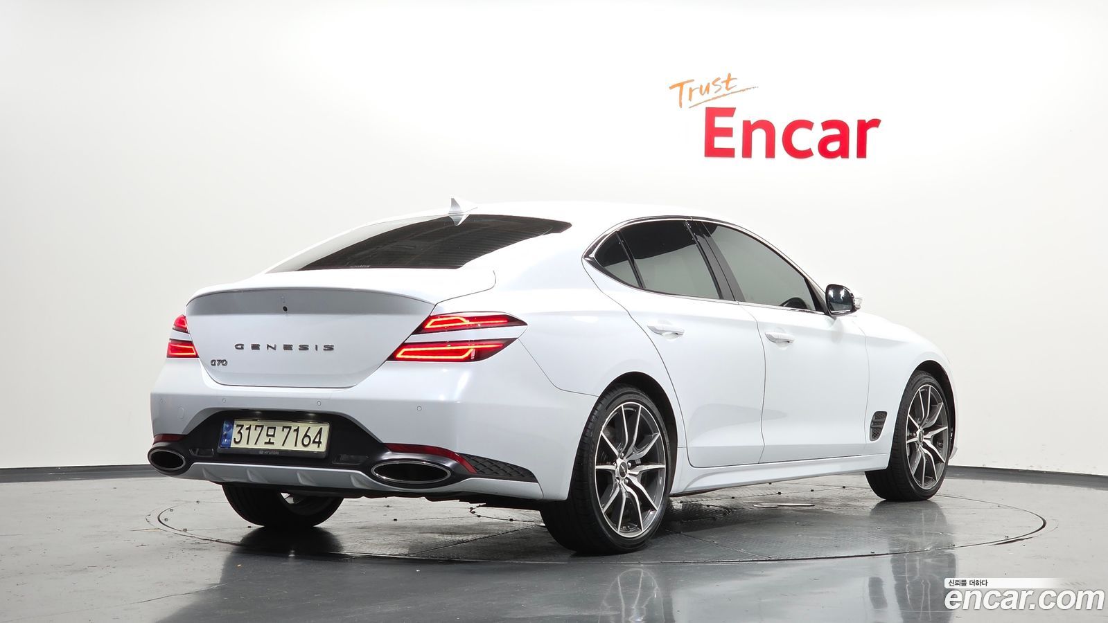 Genesis G70