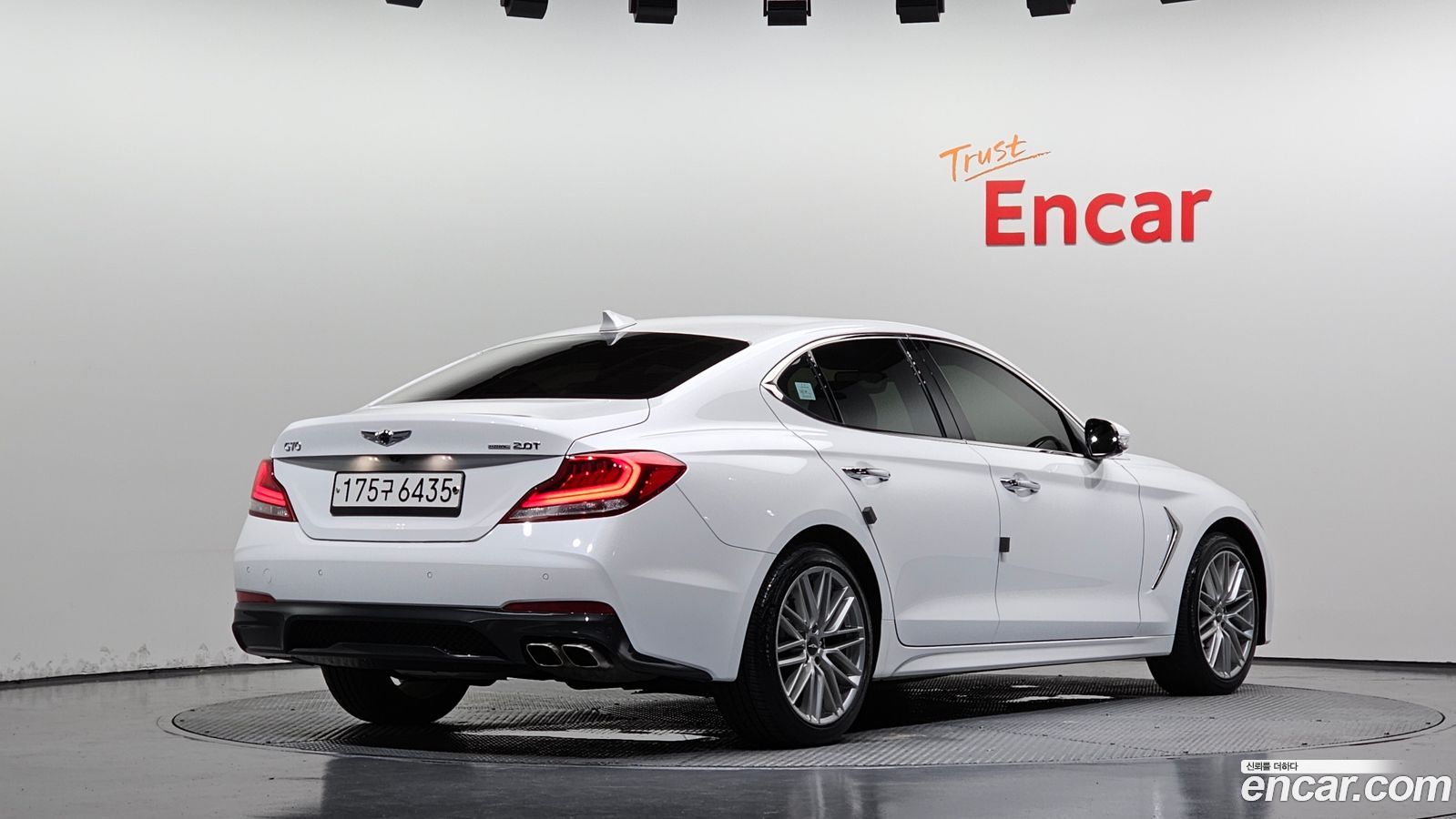 Genesis G70