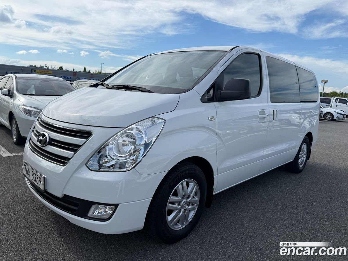 Hyundai Starex