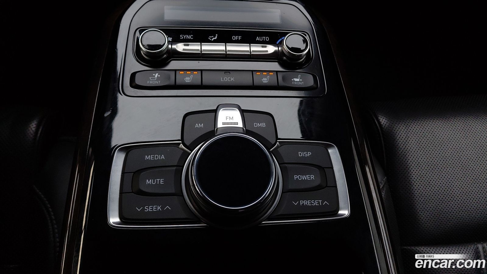 Genesis EQ900