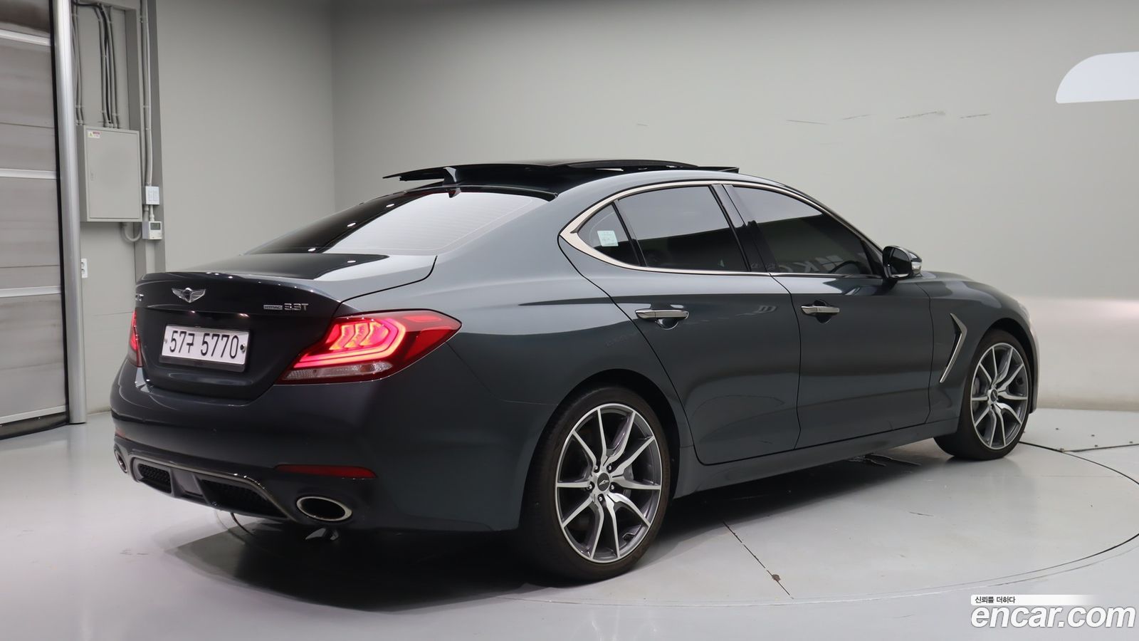 Genesis G70