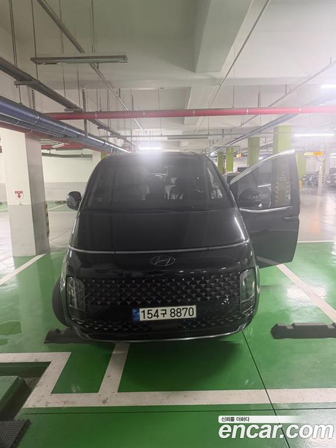 Hyundai Staria