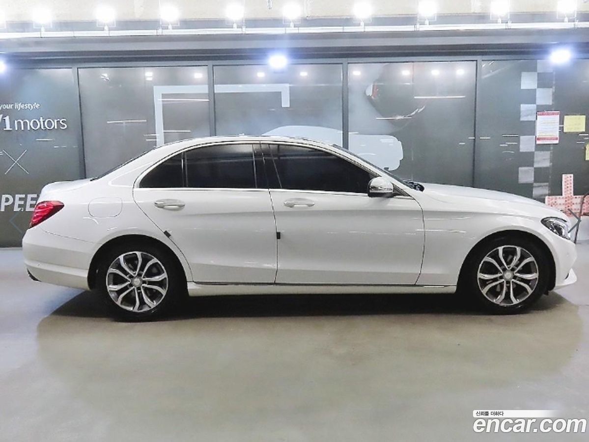Mercedes-Benz C-Class