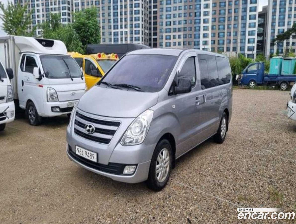 Hyundai Starex