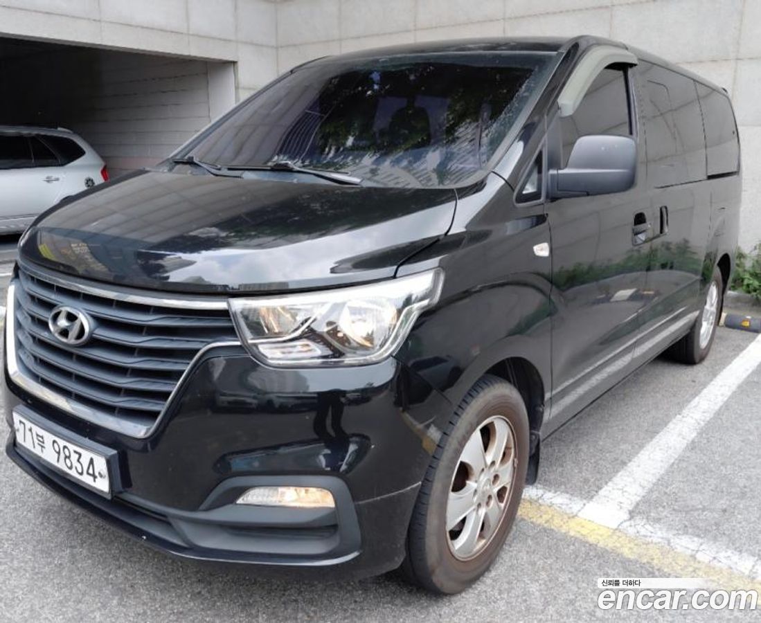 Hyundai Starex