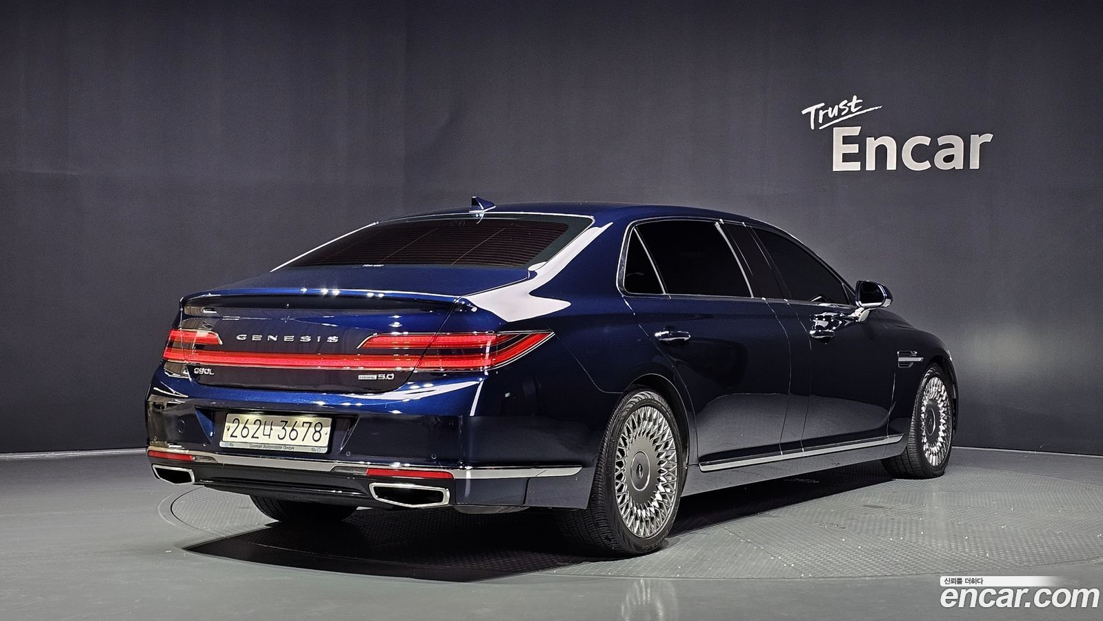 Genesis G90