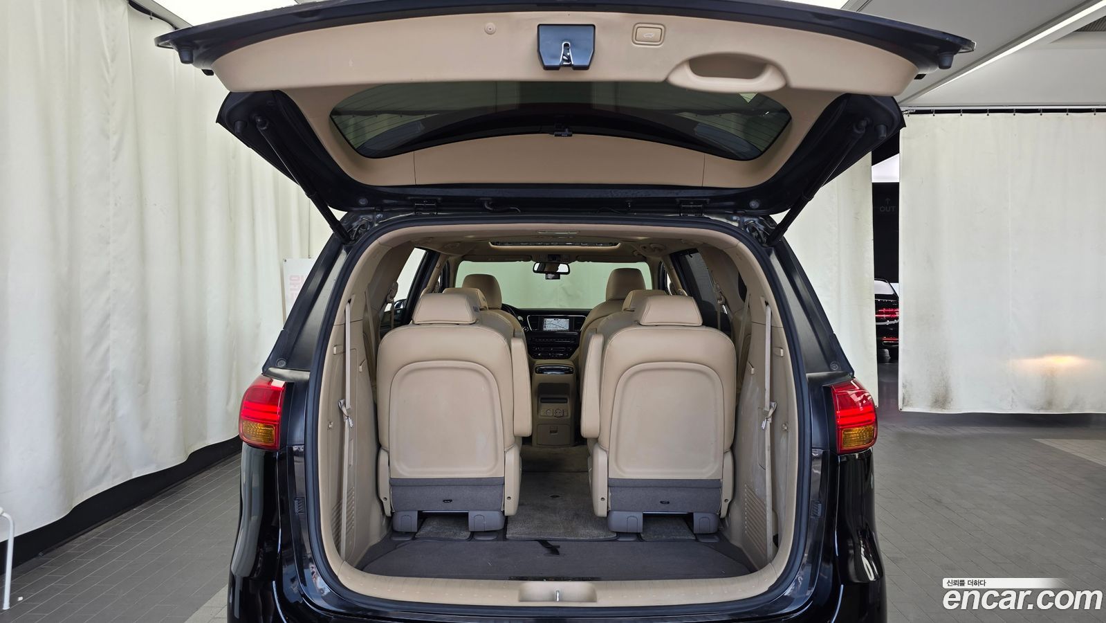 Kia Canival