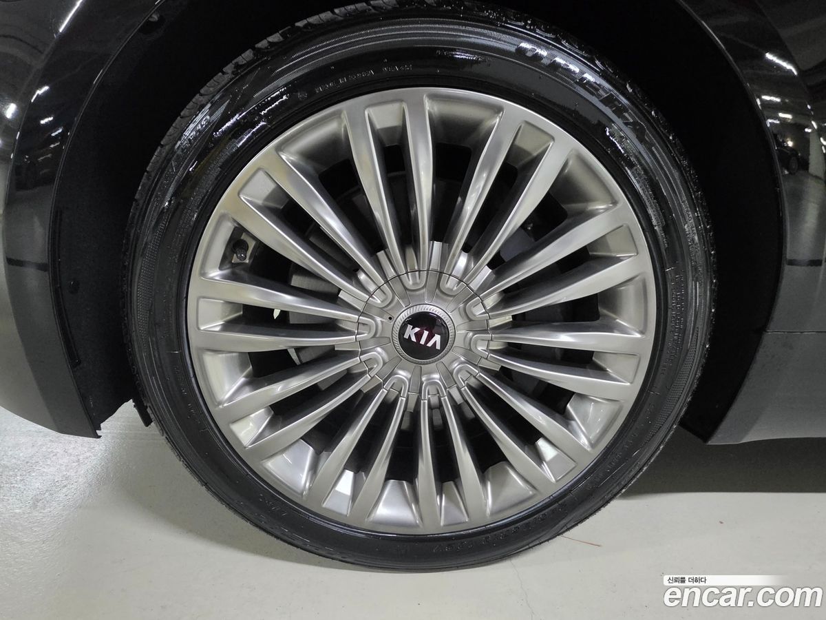 Kia K9
