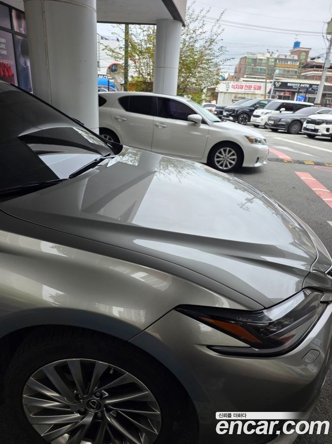 Lexus ES Mk7