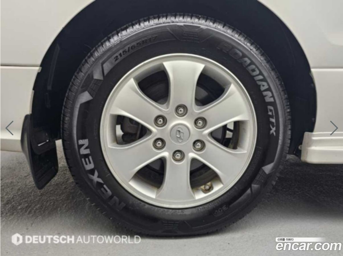 Hyundai Starex