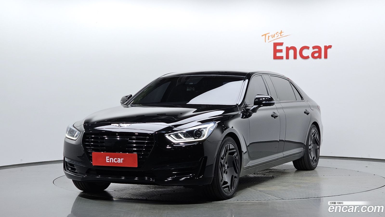 Genesis EQ900