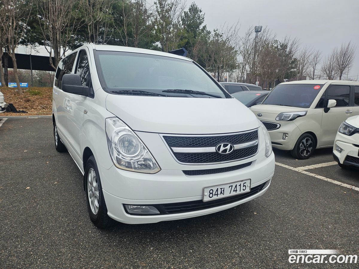 Hyundai Starex