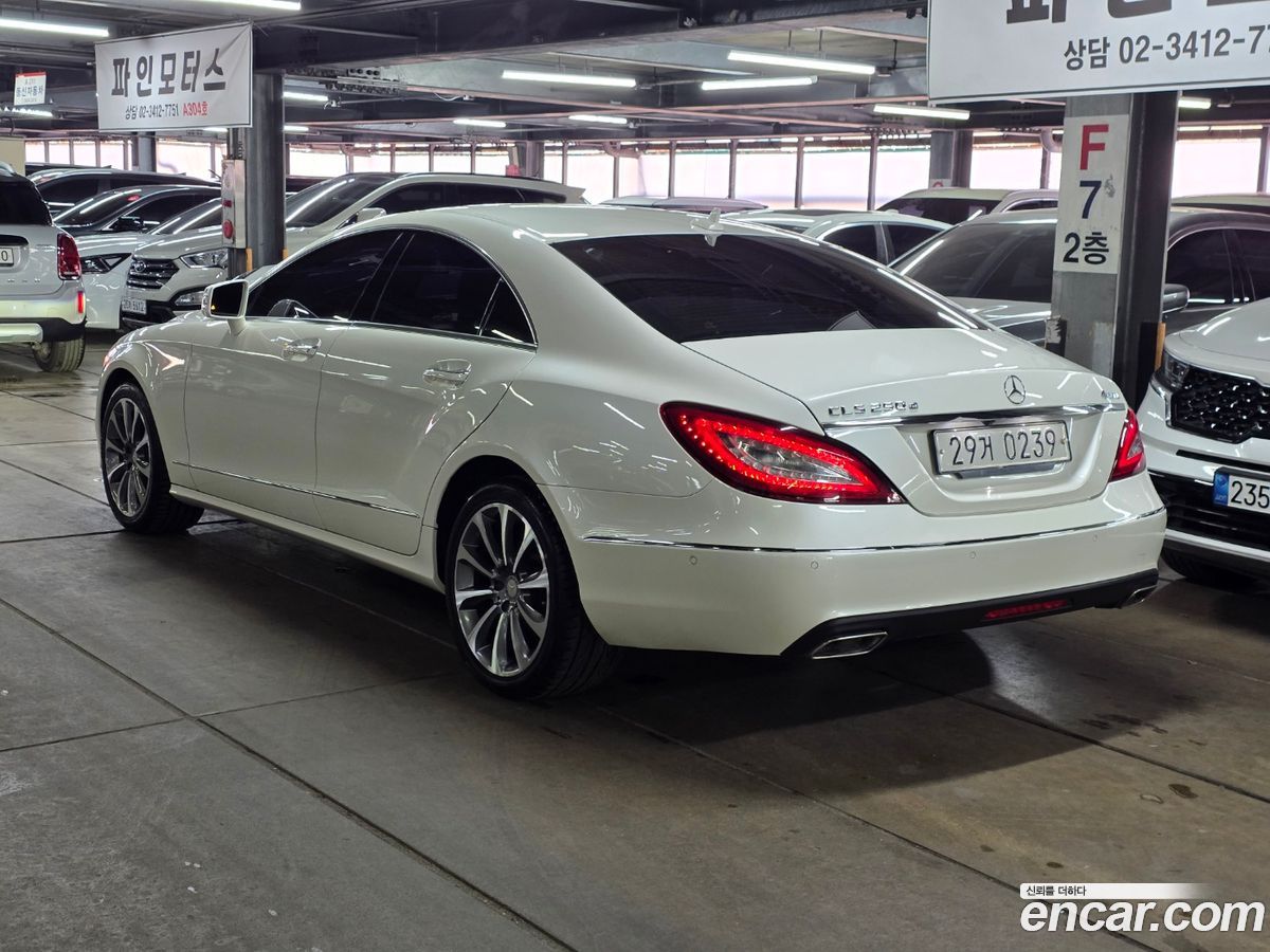 Mercedes-Benz CLS-Class