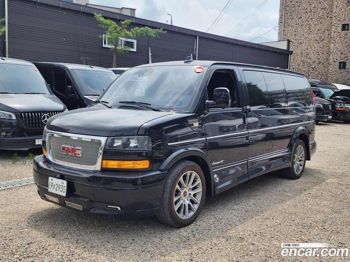 GMC Savana