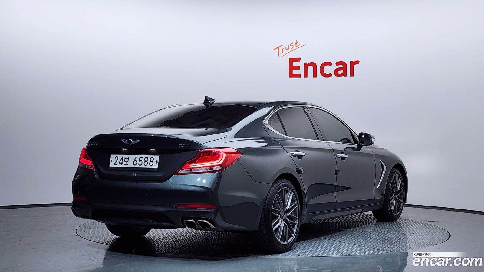 Genesis G70