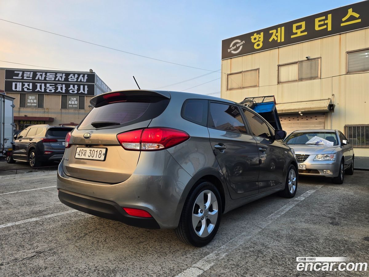 Kia Carens
