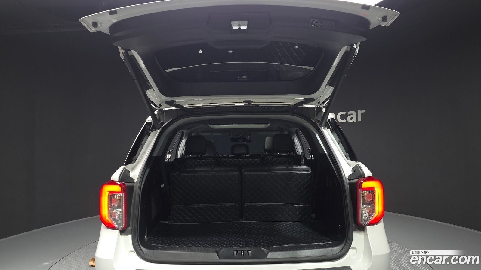 Ford Explorer Mk6