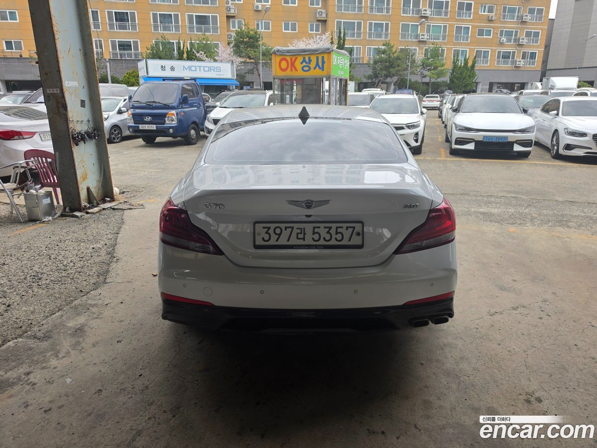 Genesis G70