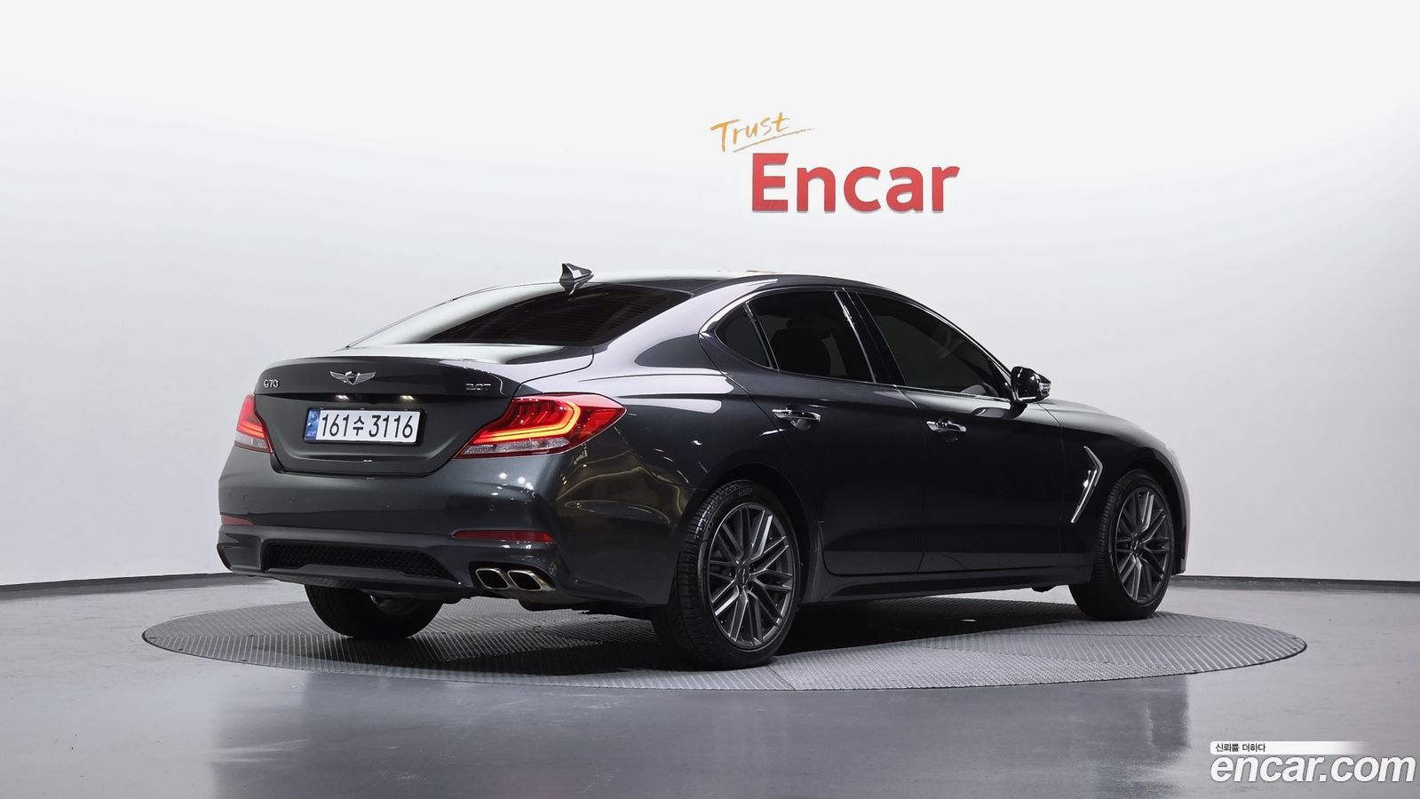 Genesis G70
