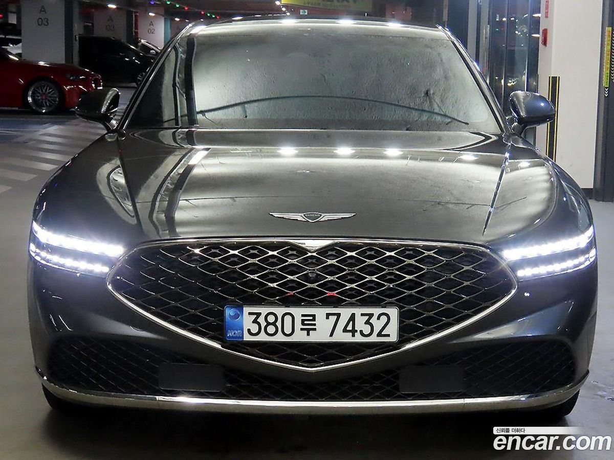 Genesis G90