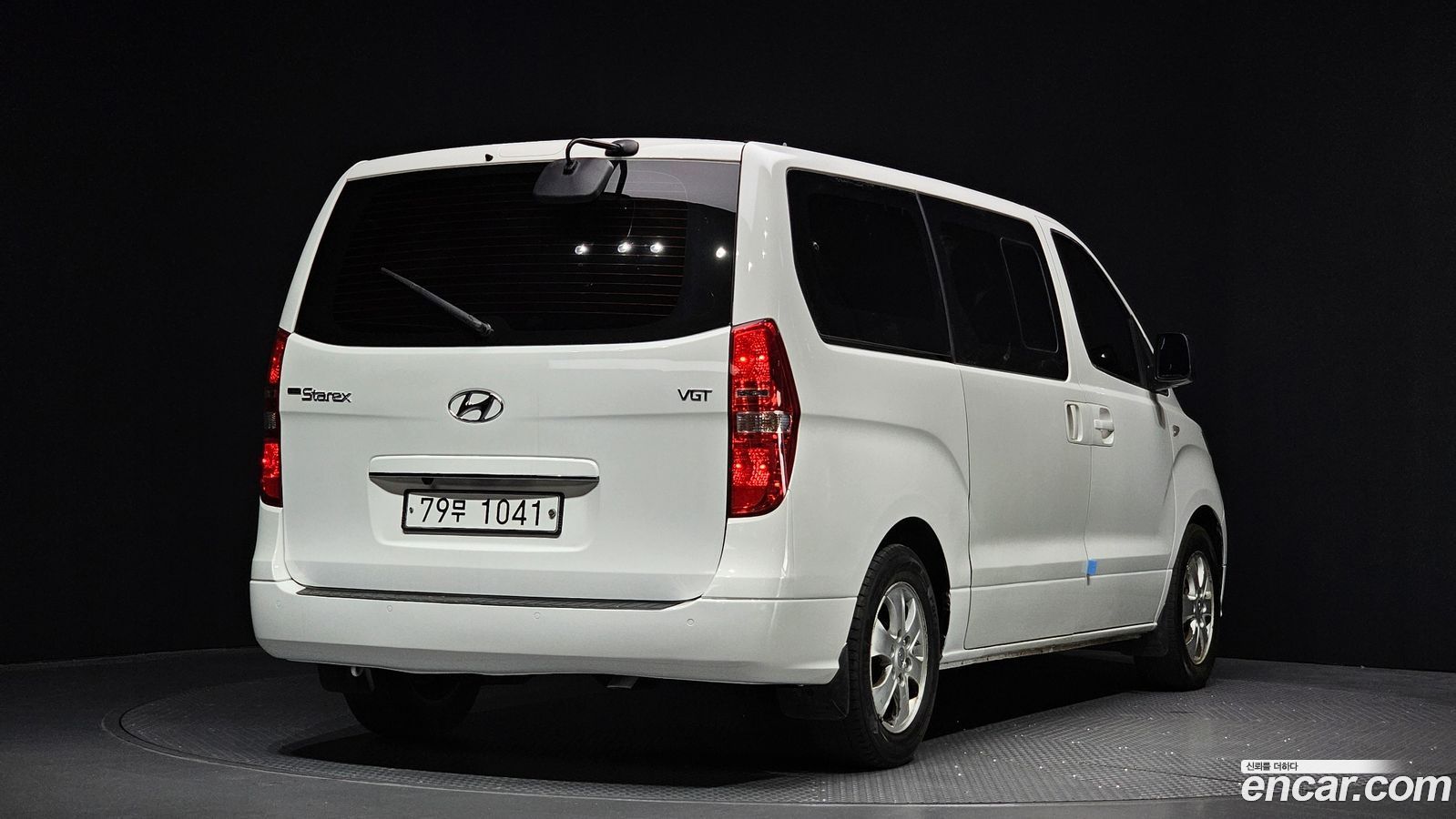 Hyundai Starex