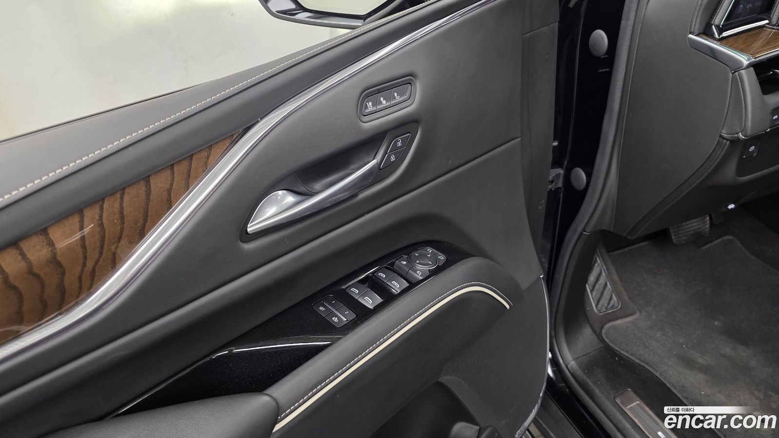 Cadillac Escalade Mk5