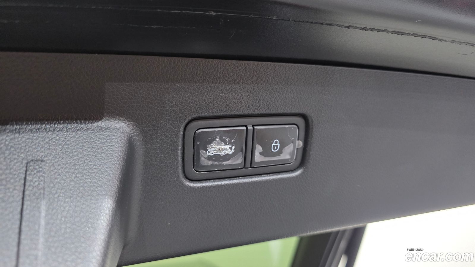 Genesis GV60