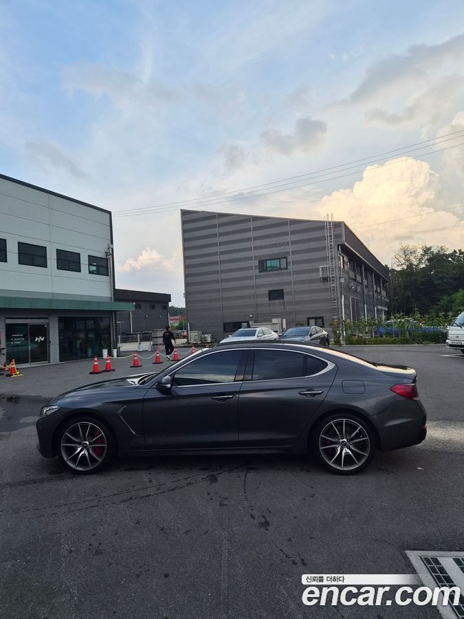 Genesis G70