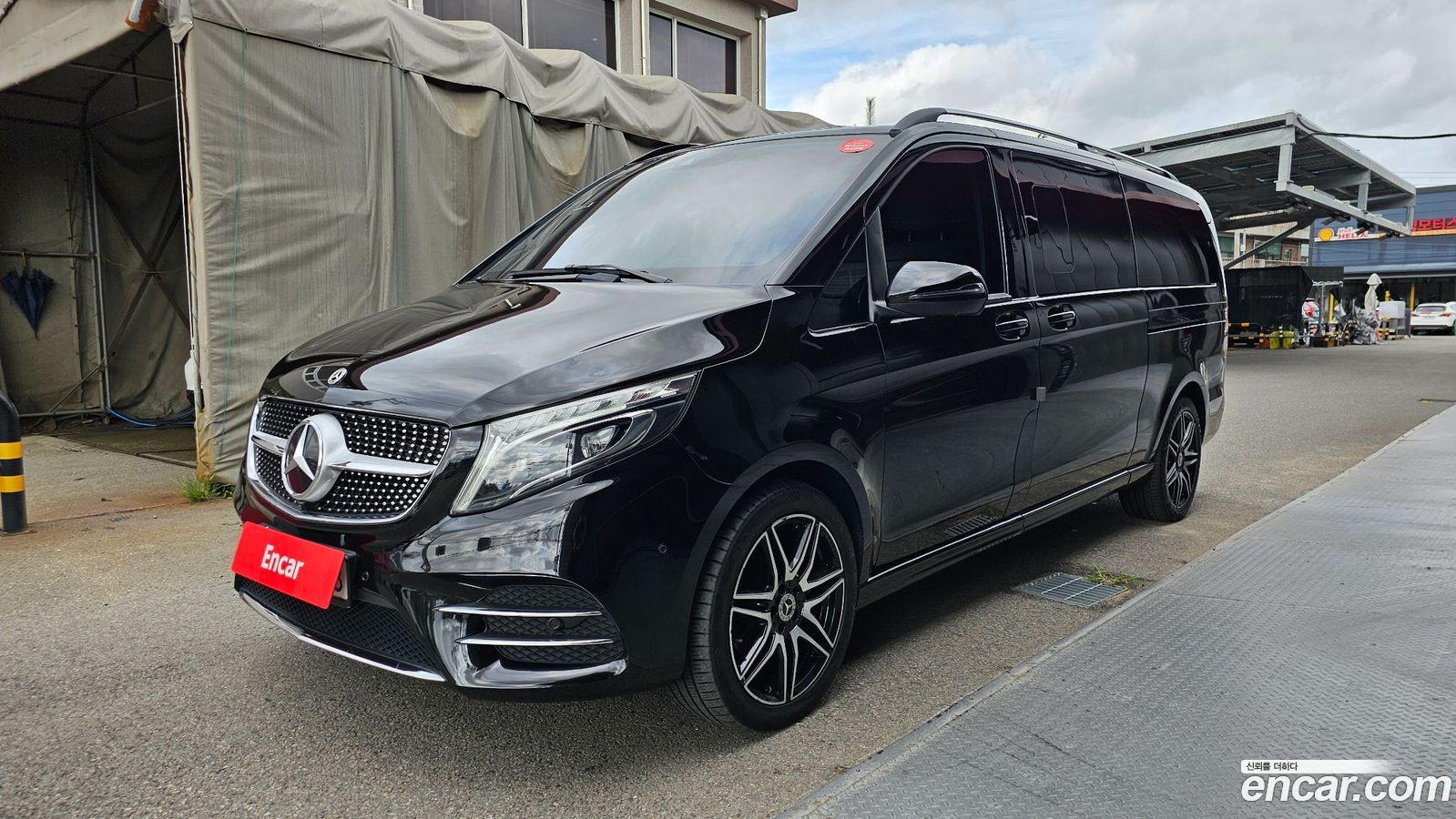 Mercedes-Benz V-Class