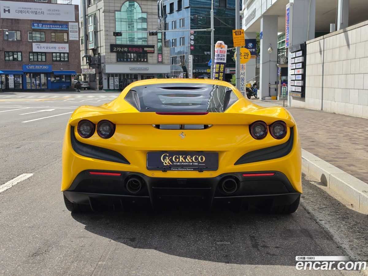 Ferrari F8
