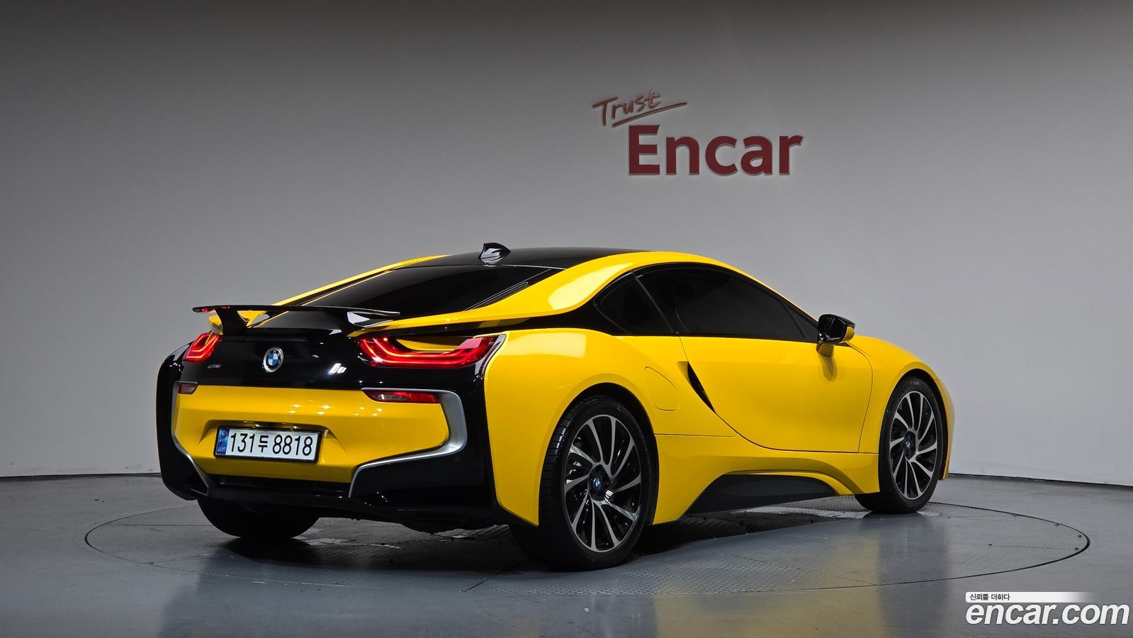 BMW i8