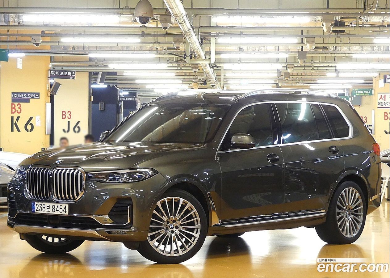 BMW X7
