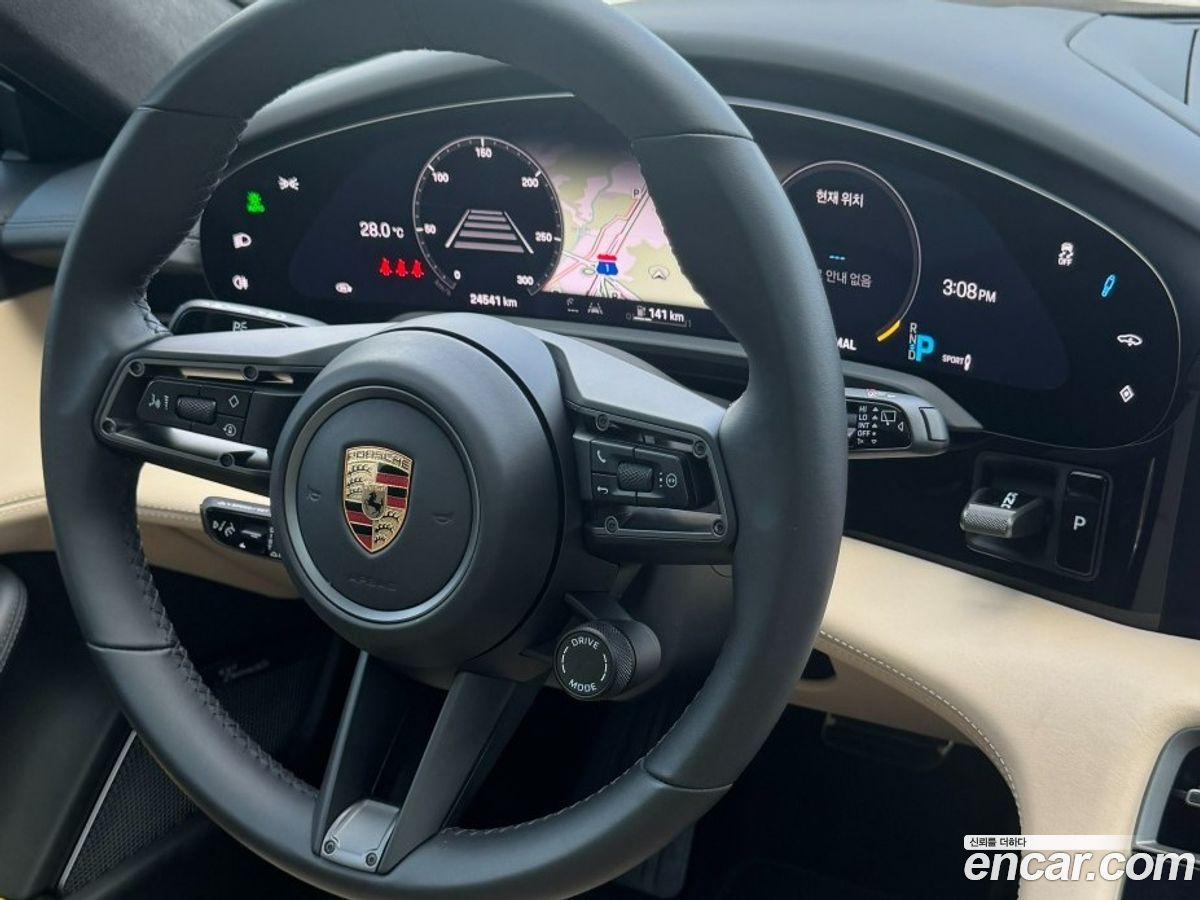 Porsche Taycan