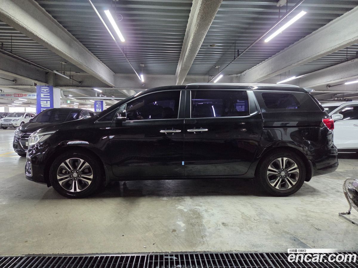 Kia Canival