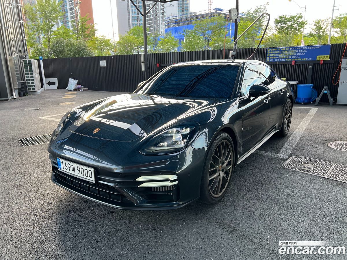 Porsche Panamera