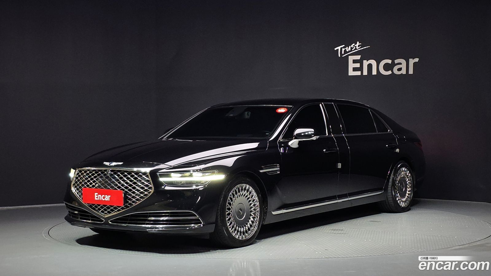Genesis G90