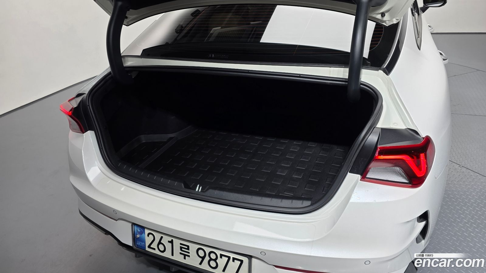 Kia K5 Mk3