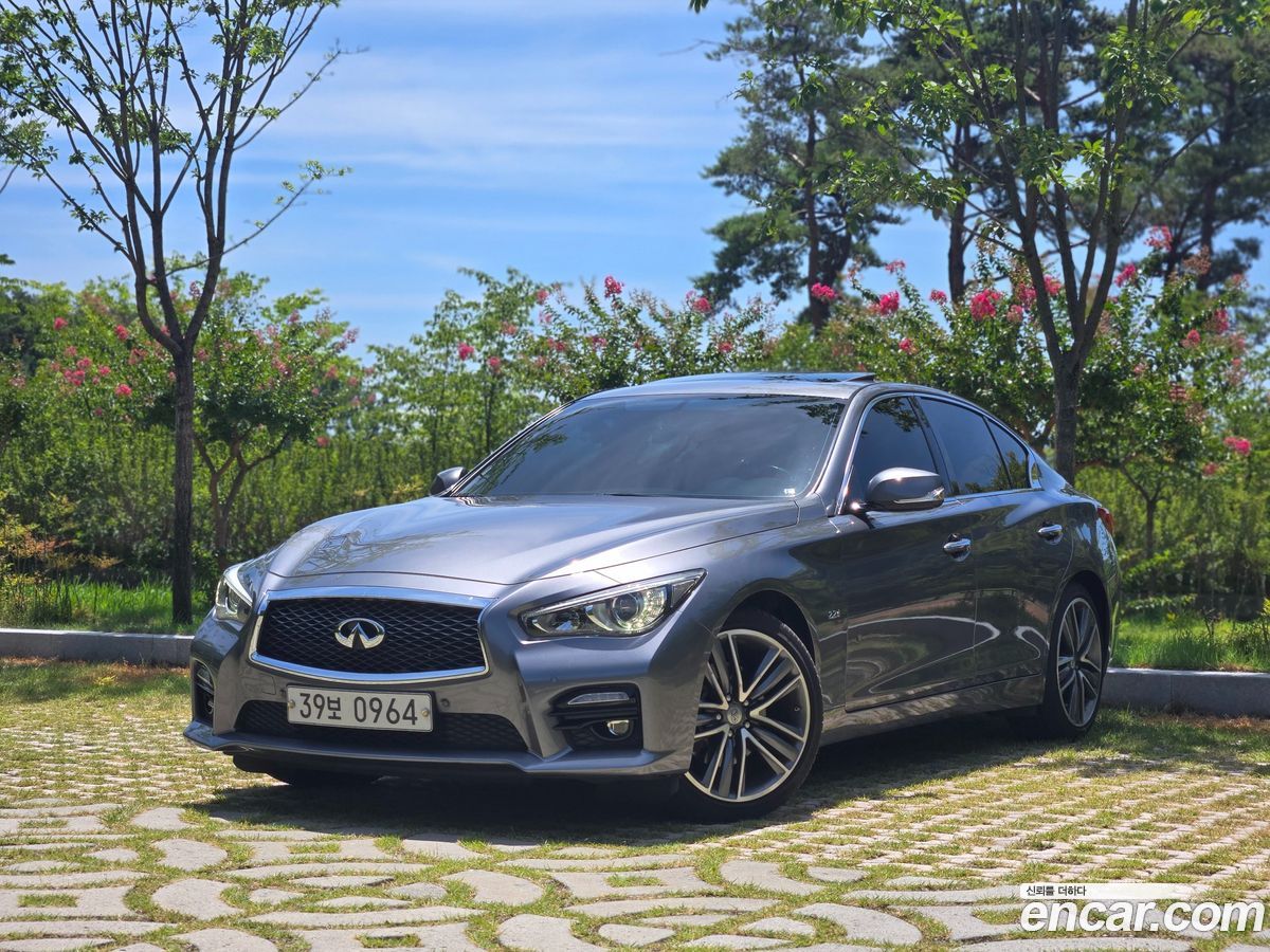 Infiniti Q50