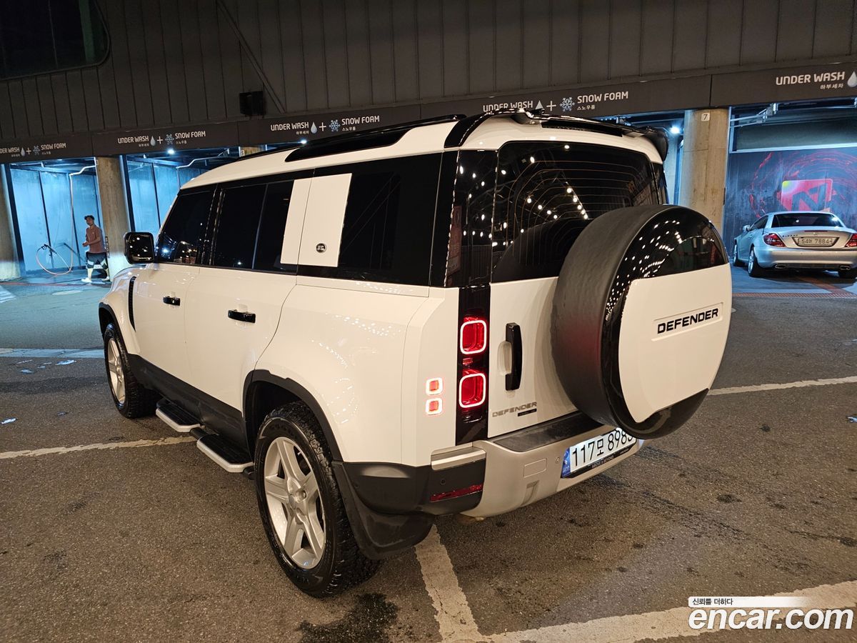 Land Rover Defender