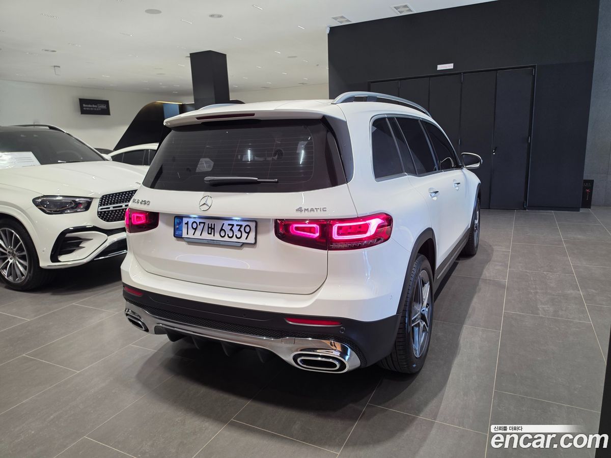 Mercedes-Benz GLB-Class