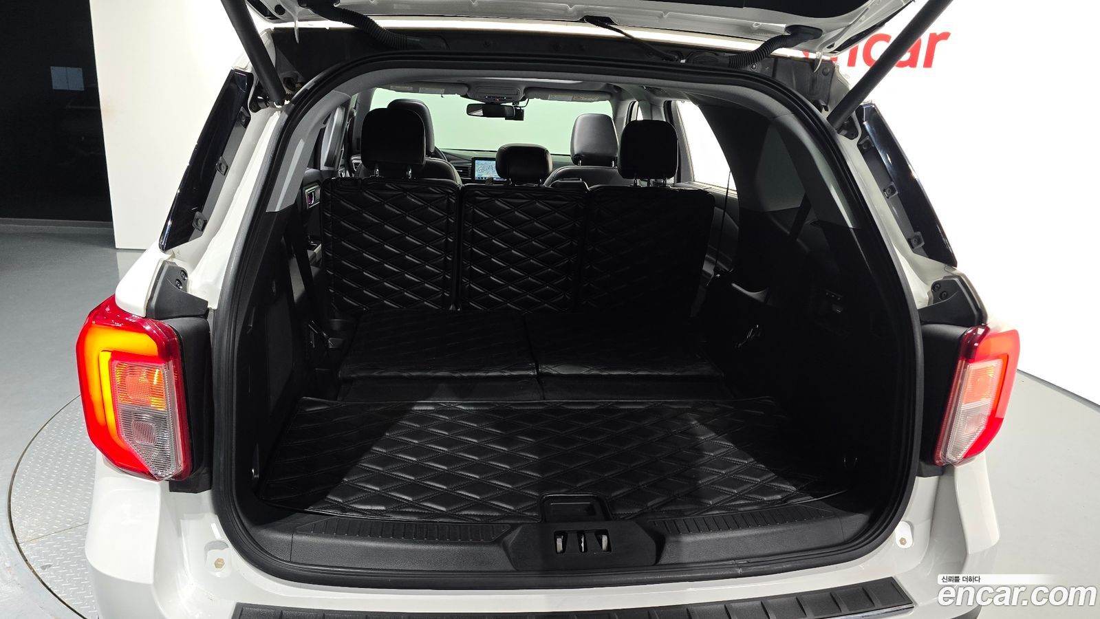 Ford Explorer Mk6
